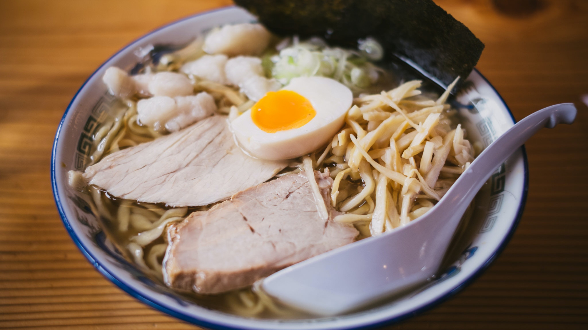 日式拉面商用配方做法技术教程教学视频培训日式豚骨海鲜拉面骨汤酱料配方