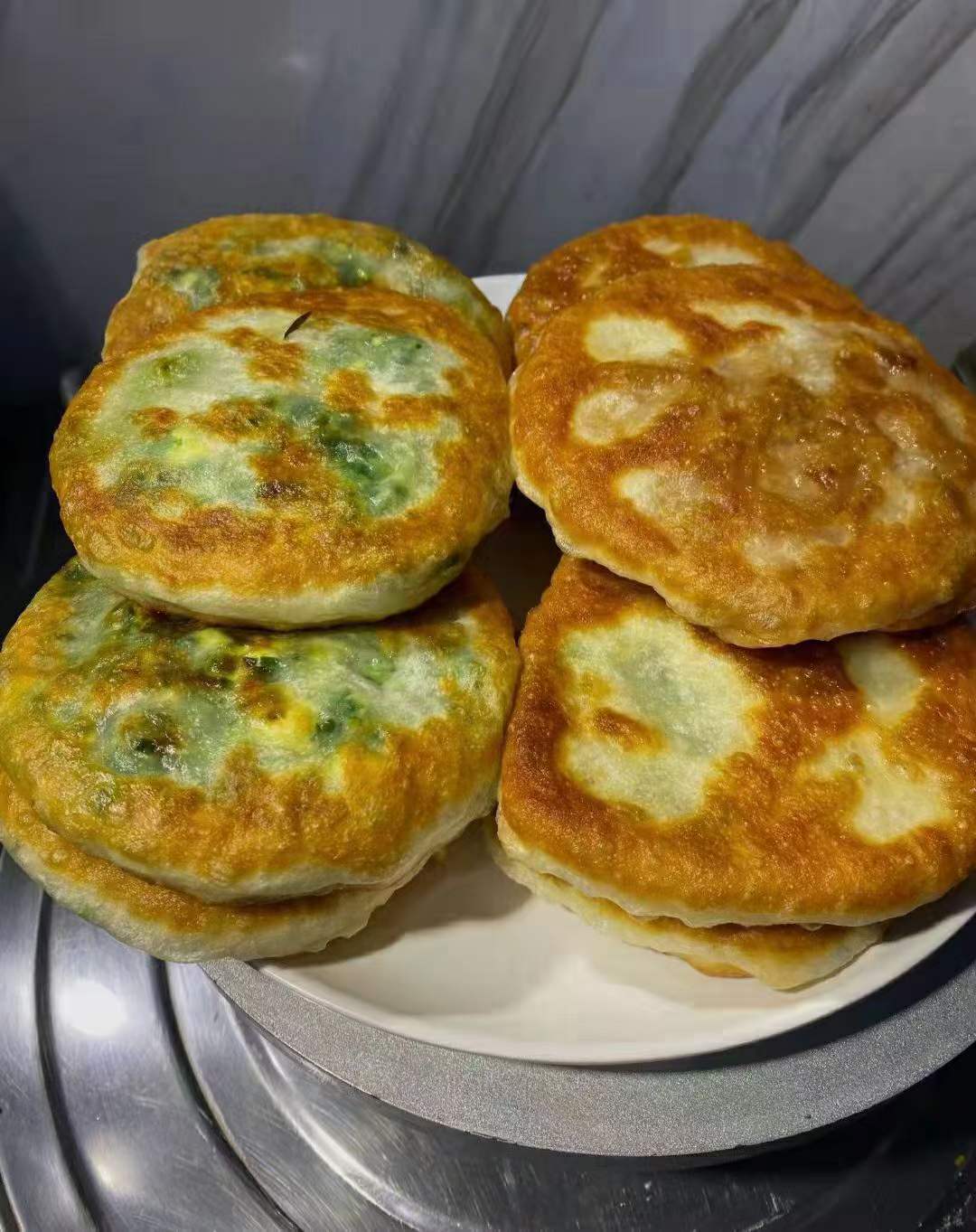 速冻馅饼+发面馅饼配方技术教程摆摊开店烧饼小吃培训制作技术视频教学商用