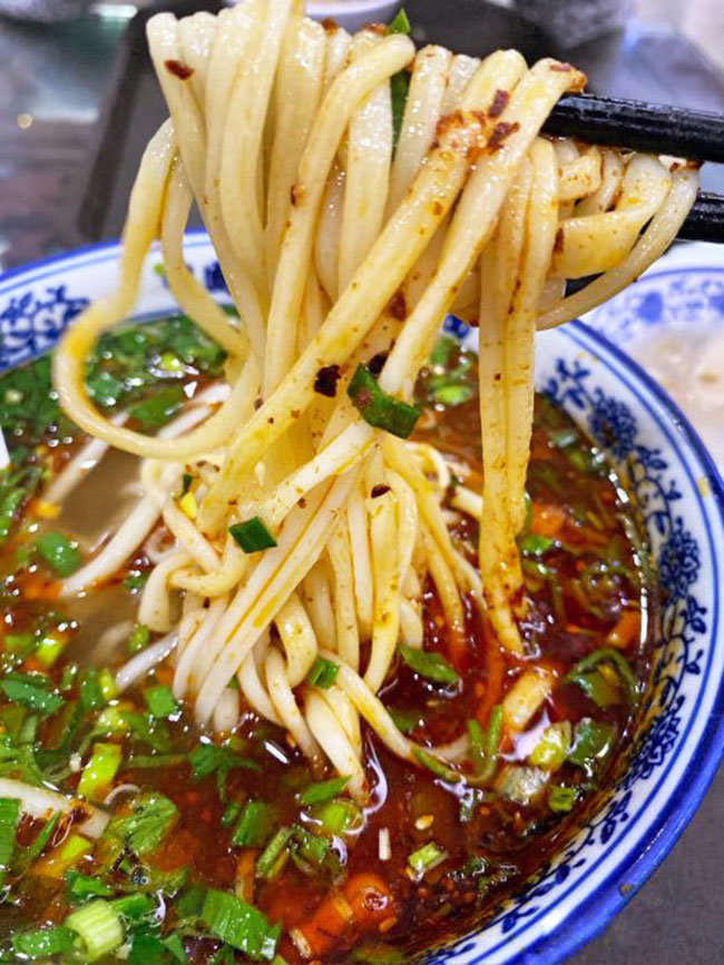 正宗兰州拉面馆全套技术配方教程牛肉面汤料配方拉面手法和面兑汤辣椒油教学开店摆摊