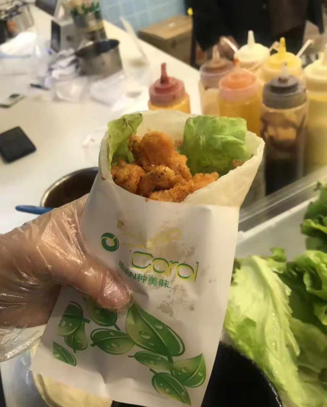 路边地摊网红香酥鸡柳卷饼小吃技术配方教程小吃培训视频酱料教学