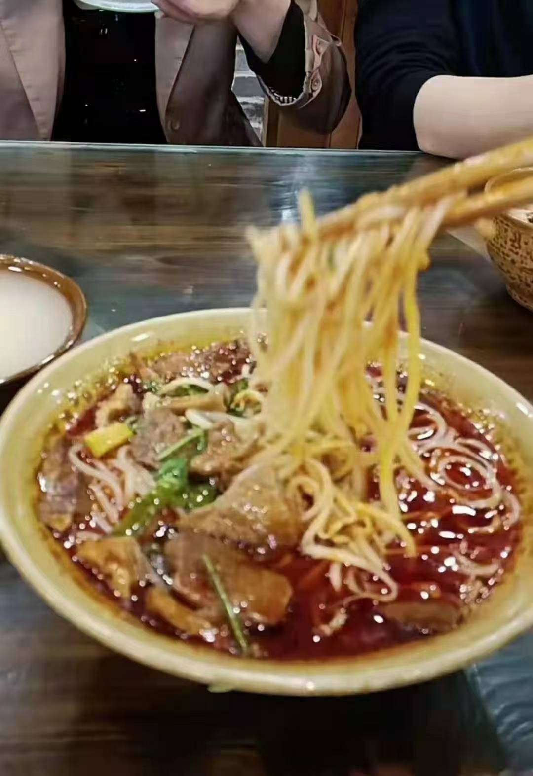 襄阳牛肉面技术配方红汤牛杂面商用早餐面条面馆视频教程开店技术