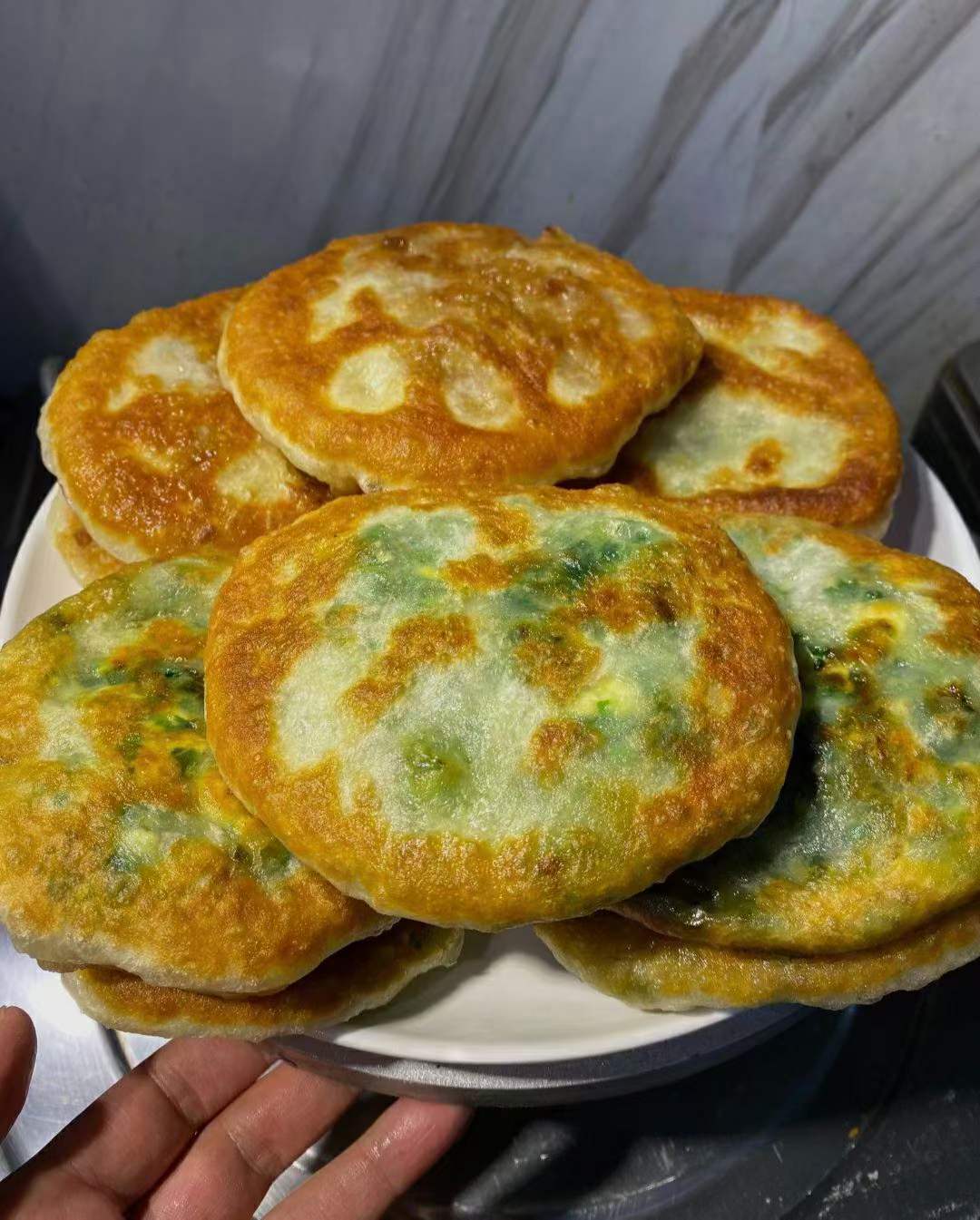 速冻馅饼+发面馅饼配方技术教程摆摊开店烧饼小吃培训制作技术视频教学商用