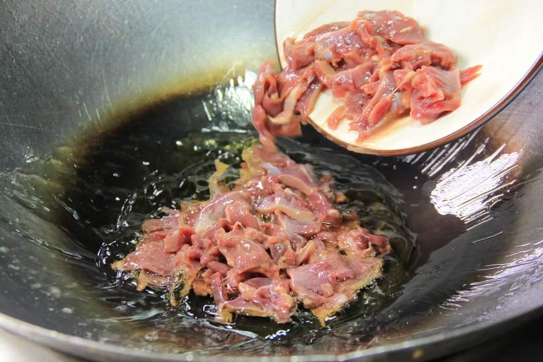 酸萝卜鸡杂火锅+饭，泡椒油/泡椒料技术配方视频教程