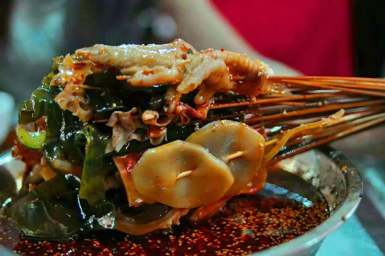 四川乐山钵钵鸡配方冷锅串串红油一元一串串香底料小吃技术配方视频