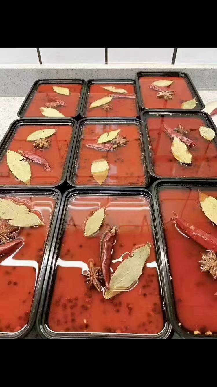 小梨师老火锅配方重庆牛油老火锅底料教程.