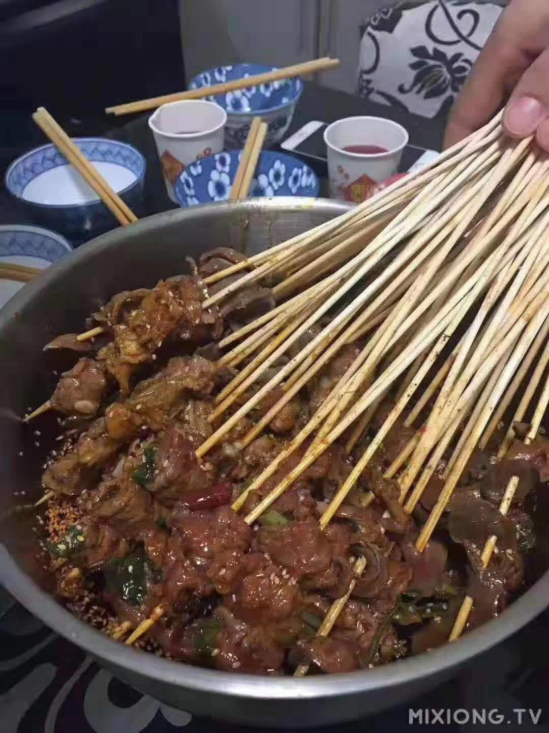 钵钵鸡技术配方冷锅串串秘制底汤调料制作教程商用摆摊开店小吃培训