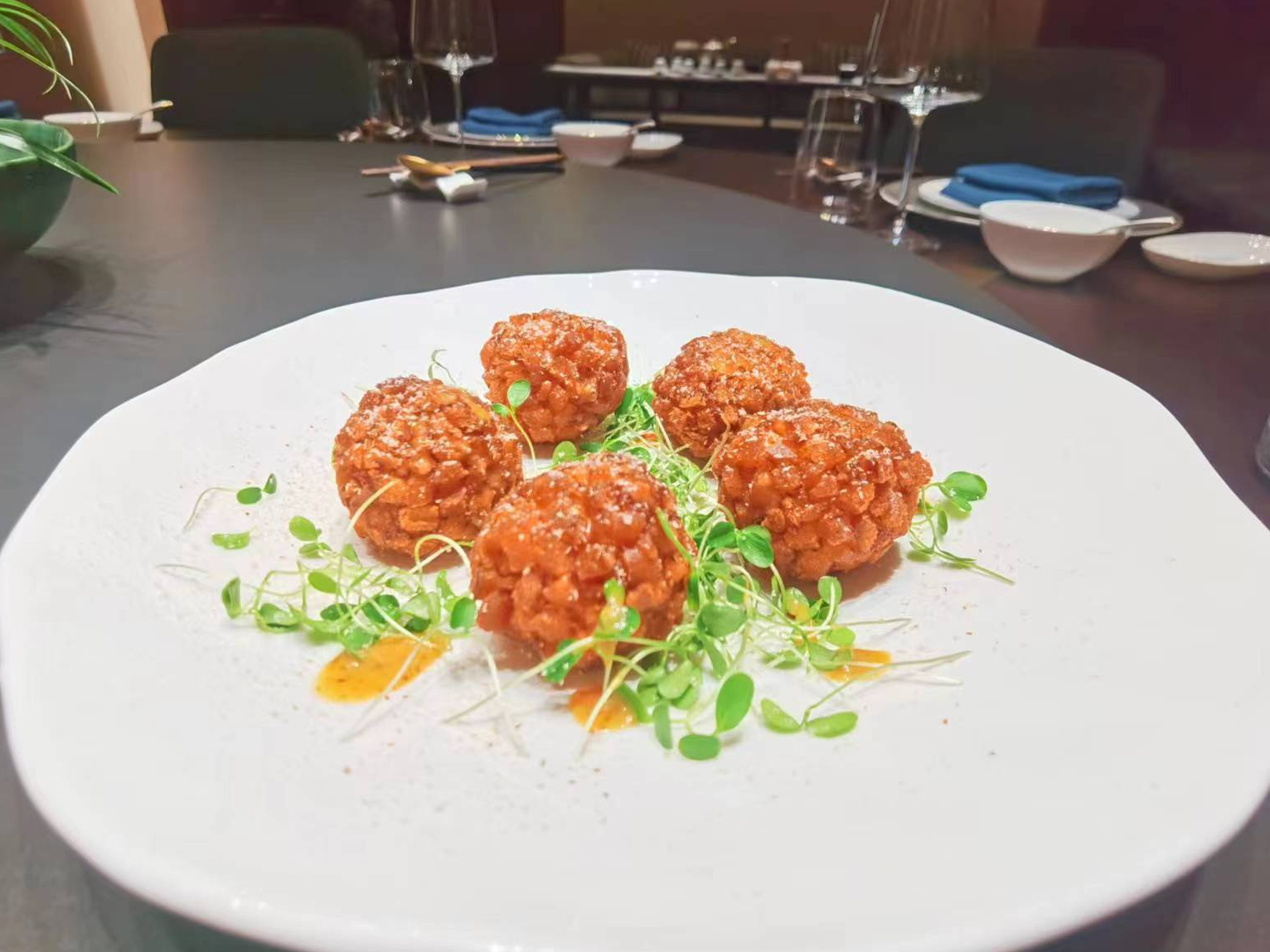 网红美食黄金芝士虾球做法视频教程