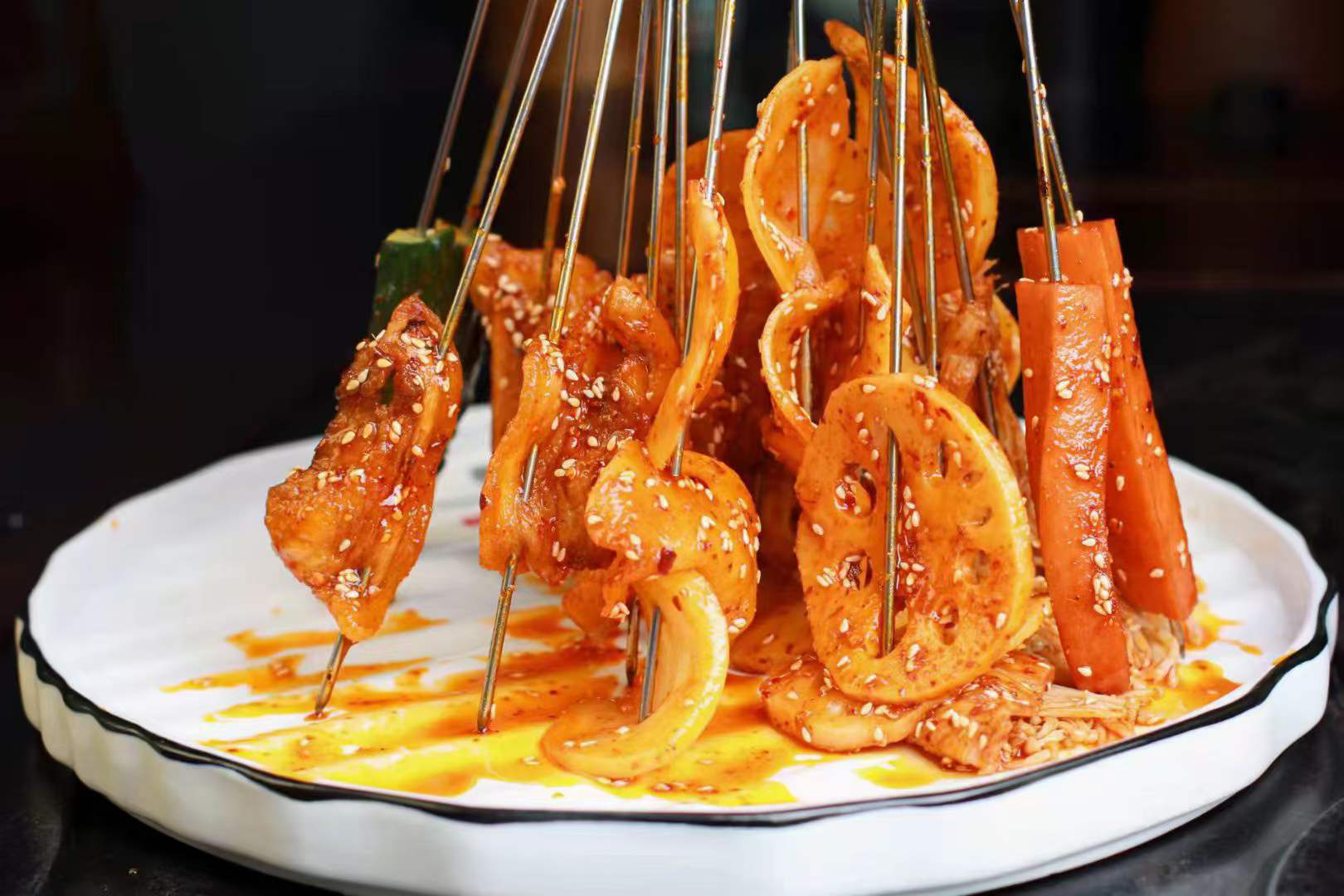 油炸串串、网红秤盘麻辣烫制作技术配方开店摆摊做麻辣烫技术配方 骨头汤麻辣烫底料汤料商用技术教程