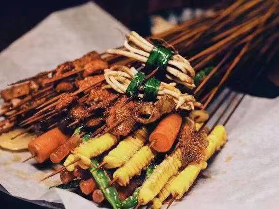 网红四川特色小吃乐山油炸串串香腌酱干料制作技术配方教学程视频