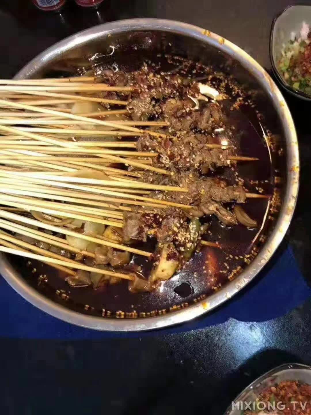 钵钵鸡技术配方冷锅串串秘制底汤调料制作教程商用摆摊开店小吃培训